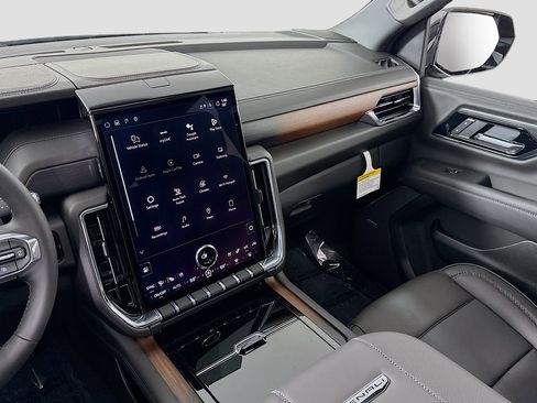 New 2026 GMC Yukon XL Denali w/ Sun & Power Step Package image 24