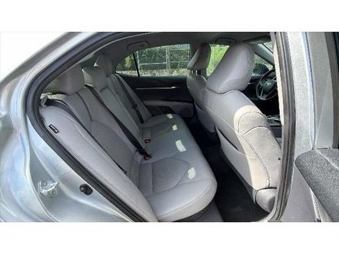 Used 2021 Toyota Camry XLE w/ Cold Weather Package FWD image 38