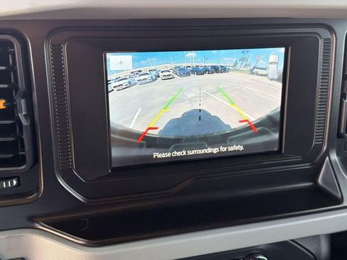 Used 2022 Ford Bronco Badlands image 25