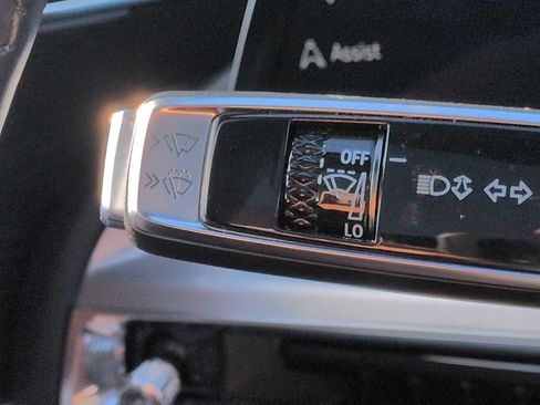 Used 2024 Cadillac Lyriq Luxury w/ LPO, Floor Liner Package image 28