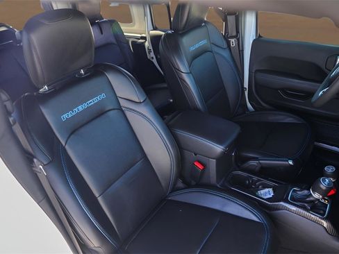 Used 2023 Jeep Wrangler Unlimited Rubicon 4xe image 28