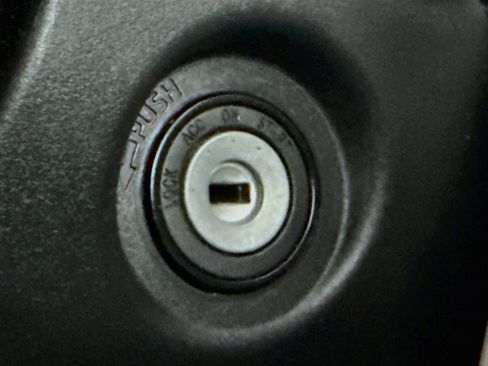 Used 2021 Toyota Corolla LE FWD image 21