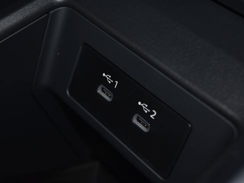 New 2025 Nissan Armada SV image 13