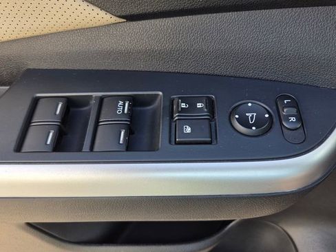 Used 2016 Honda CR-V Touring image 31