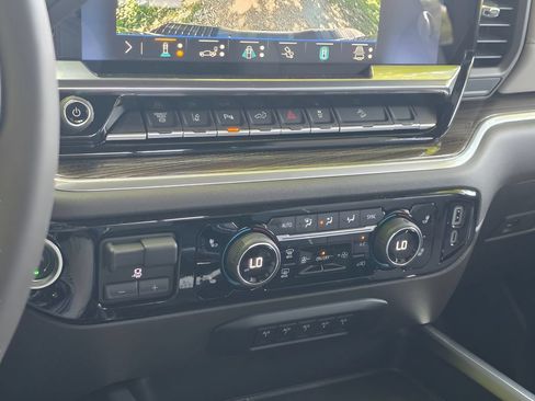 New 2026 Chevrolet Silverado 3500 LT w/ Texas Edition AWD/4WD image 24