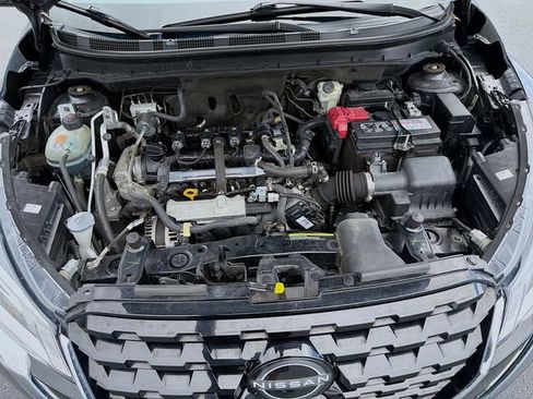 Used 2023 Nissan Kicks SV w/ Interior Electronics Package FWD image 28
