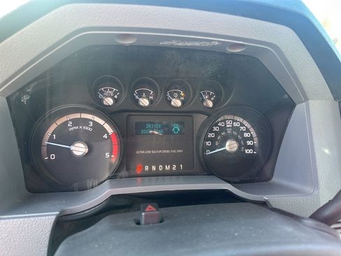 Used 2016 Ford F550 4x4 Crew Cab Super Duty image 16