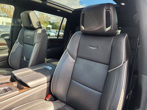 Used 2023 Cadillac Escalade ESV Premium Luxury w/ Performance Package image 23