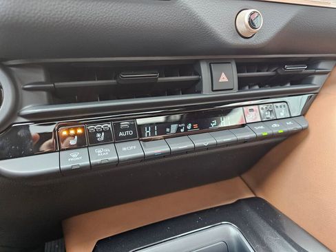 New 2026 Toyota Crown Signia image 19