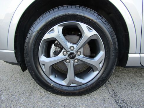 Used 2024 Ford Escape ST-Line w/ Tech Pack #1 AWD/4WD image 9