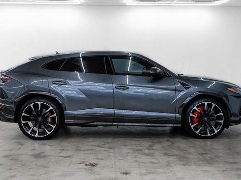 Used 2020 Lamborghini Urus image 9