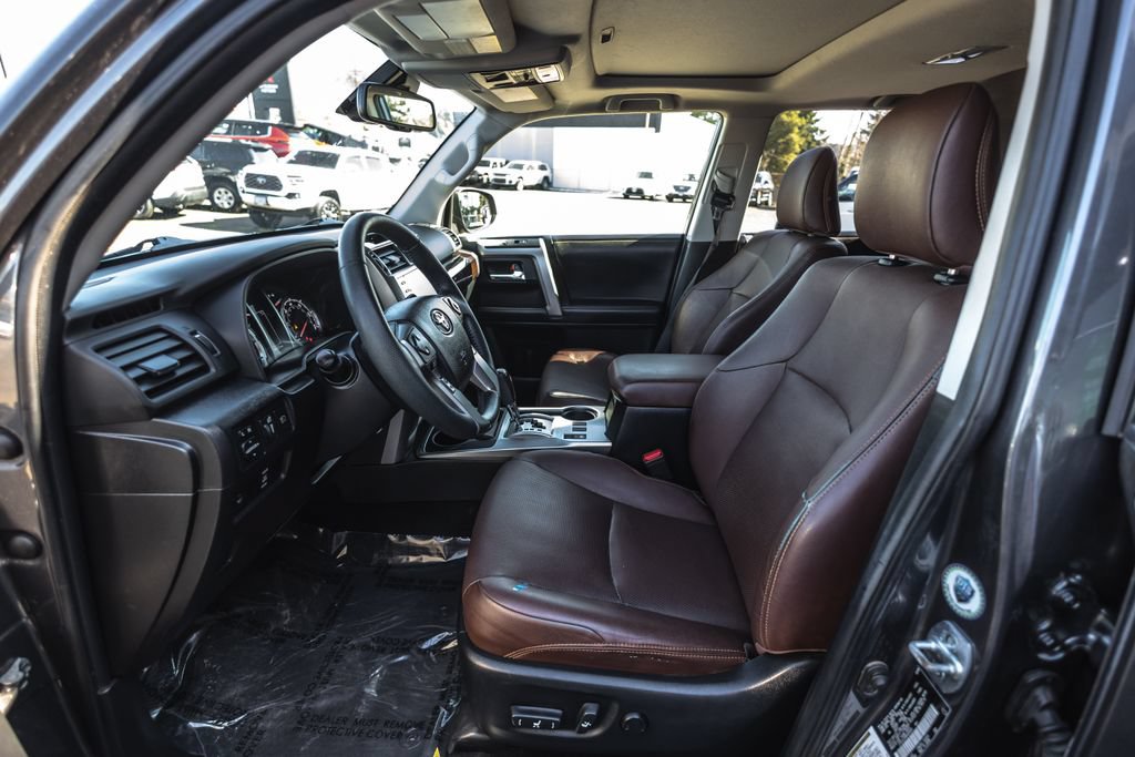 Used 2021 Toyota 4Runner Limited AWD/4WD image 22