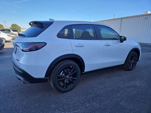 New 2026 Honda HR-V Sport image 8