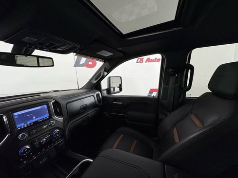 Used 2023 GMC Sierra 2500 AT4 w/ AT4 Preferred Package image 32