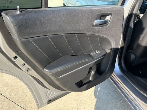 Used 2015 Dodge Charger SXT w/ Plus Group image 41