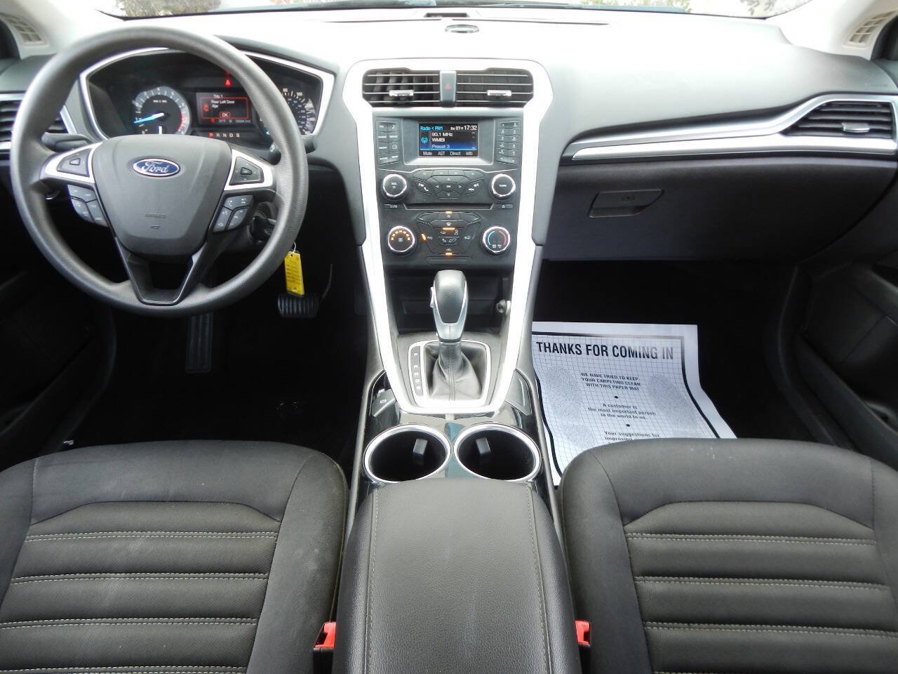 Used 2013 Ford Fusion SE FWD image 2