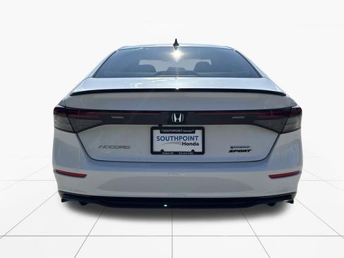 Used 2024 Honda Accord Sport image 7