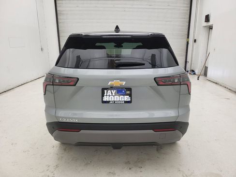 New 2026 Chevrolet Equinox LT w/ LPO, Floor Liner Package image 13