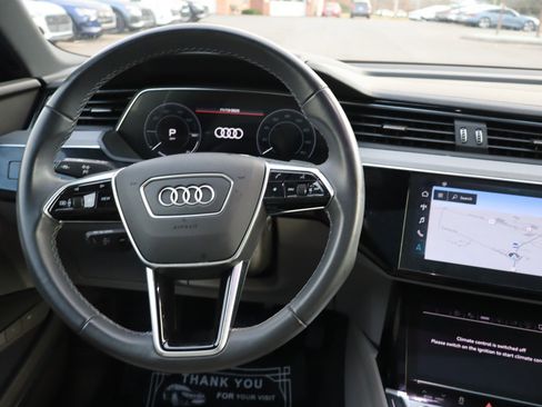 Used 2024 Audi Q8 e-tron Prestige w/ Prestige Package image 11