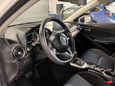 Used 2017 Toyota Yaris iA image 20