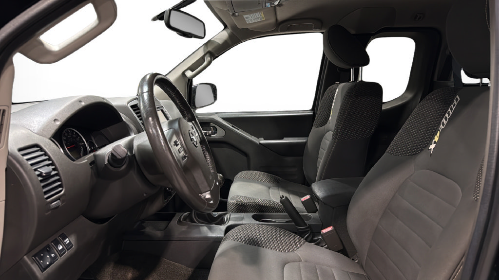 Used 2017 Nissan Frontier PRO-4X AWD/4WD image 18