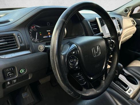 Used 2018 Honda Ridgeline RTL-T image 5