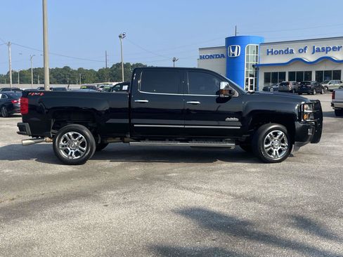 Used 2019 Chevrolet Silverado 2500 High Country w/ Duramax Plus Package AWD/4WD image 2