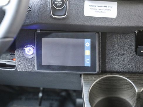 Used 2023 Mercedes-Benz Sprinter 2500 image 18