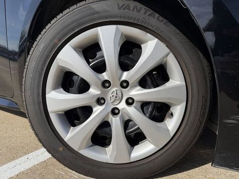 Certified 2024 Toyota Corolla LE image 10