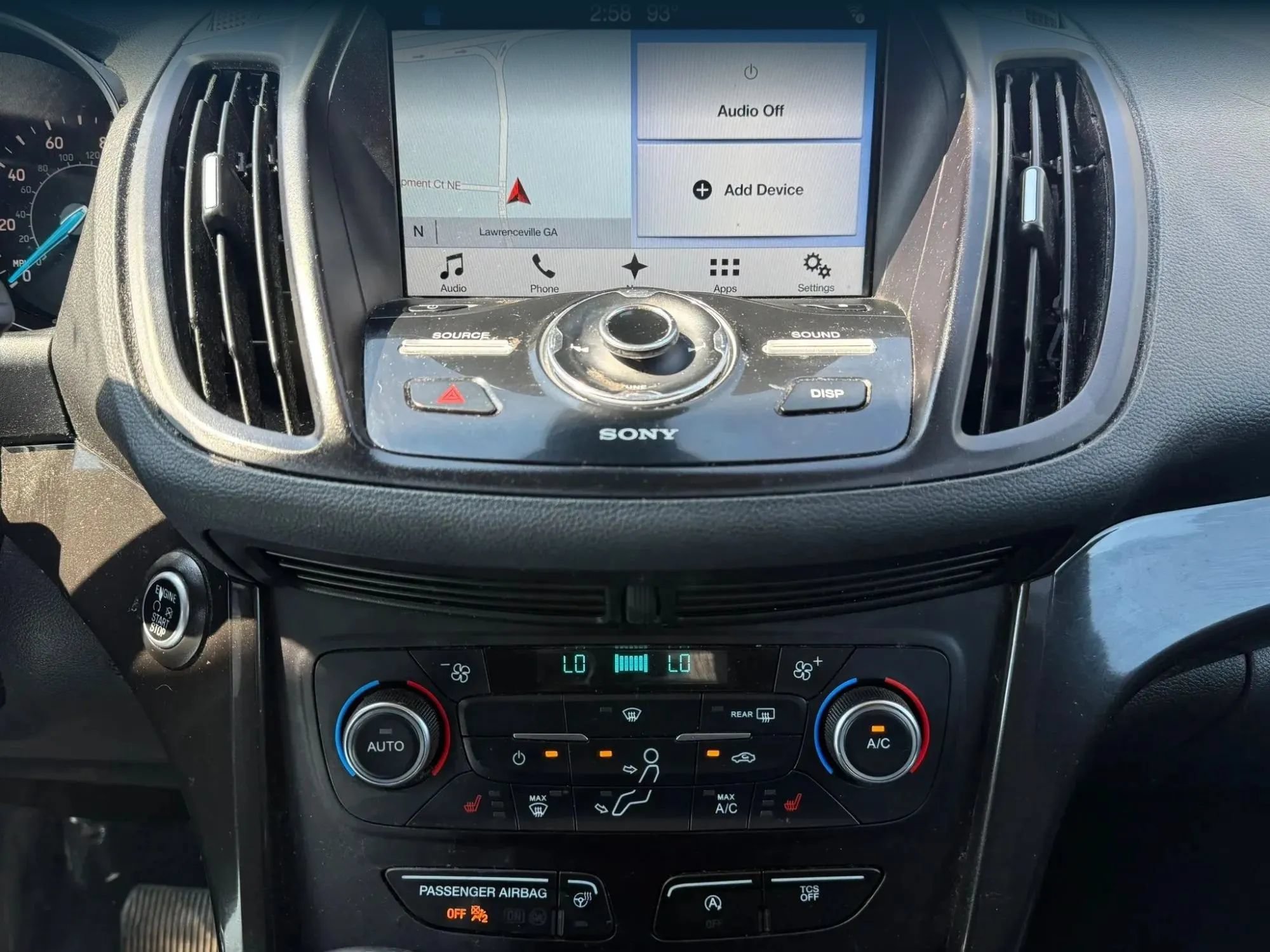 Used 2017 Ford Escape Titanium w/ Canadian Touring Package AWD/4WD image 27