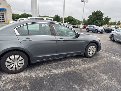 Used 2011 Honda Accord LX image 8