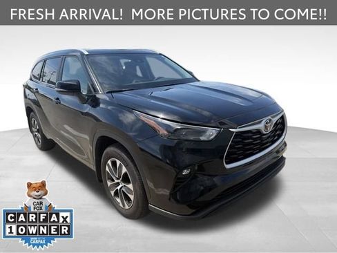 Used 2025 Toyota Highlander XLE AWD/4WD image 7