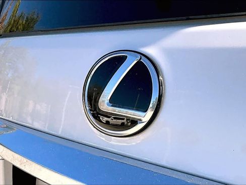 Used 2023 Lexus GX 460 Premium w/ Premium Package image 31