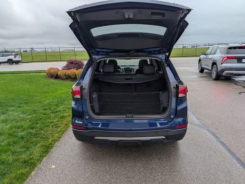 Used 2023 Chevrolet Equinox Premier FWD image 8