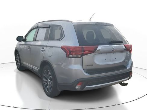 Used 2016 Mitsubishi Outlander SEL AWD/4WD image 5