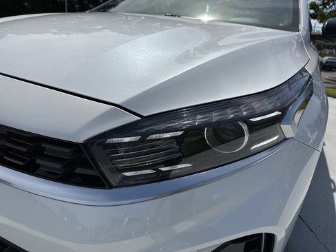 Used 2023 Kia Forte GT-Line w/ GT-Line Premium Package FWD image 6