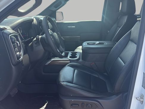 Used 2019 Chevrolet Silverado 1500 LT Trail Boss AWD/4WD image 17