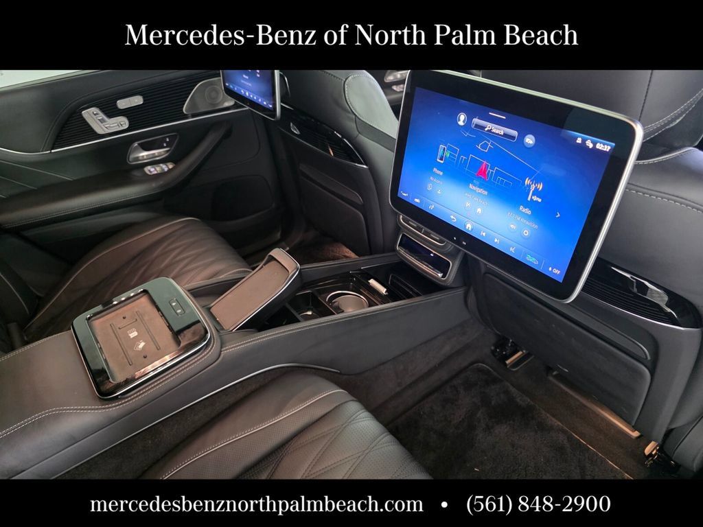 Certified 2025 Mercedes-Benz Maybach GLS 600 4MATIC image 30