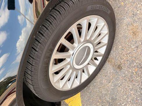 Used 2005 Ford Thunderbird RWD image 14