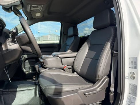 Used 2024 GMC Sierra 2500 Pro w/ Convenience Package AWD/4WD image 12