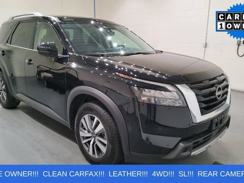 Used 2025 Nissan Pathfinder SL AWD/4WD image 1