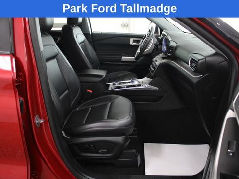 Used 2023 Ford Explorer XLT w/ Equipment Group 202A AWD/4WD image 23