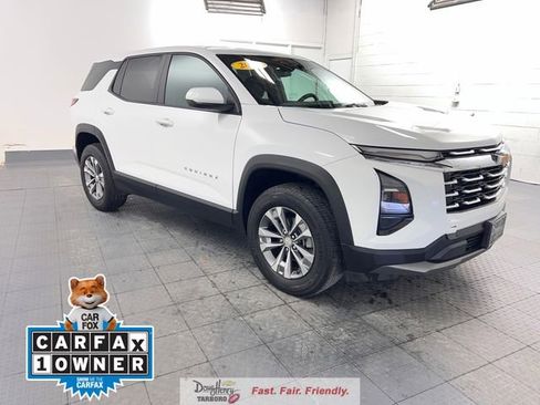 Used 2025 Chevrolet Equinox LT image 3