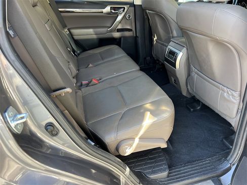 Used 2021 Lexus GX 460 Luxury image 12