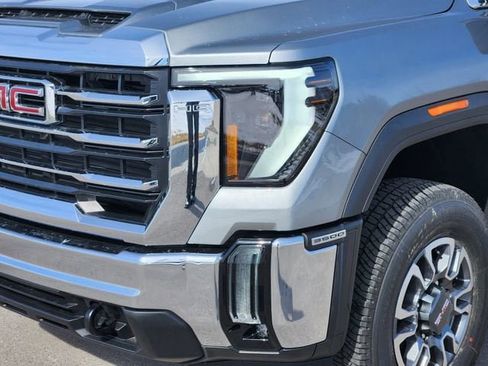New 2026 GMC Sierra 3500 SLE image 6