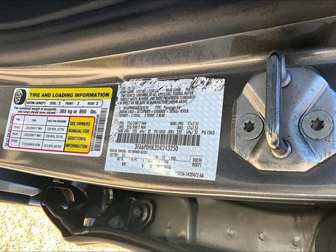 Used 2013 Ford Fusion SE FWD image 34