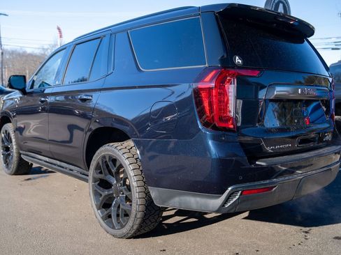 Used 2021 GMC Yukon AT4 w/ AT4 Premium Package image 4