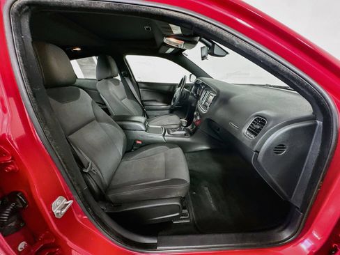 Used 2015 Dodge Charger SE w/ Power Sunroof Group RWD image 24