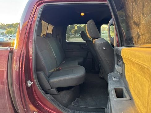 Used 2024 RAM 2500 Tradesman w/ Chrome Appearance Group image 10