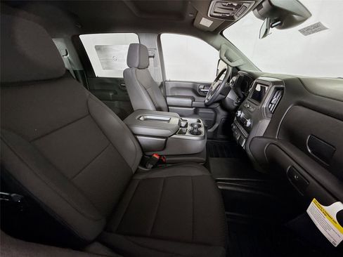 New 2025 GMC Sierra 2500 Pro w/ Convenience Package image 19